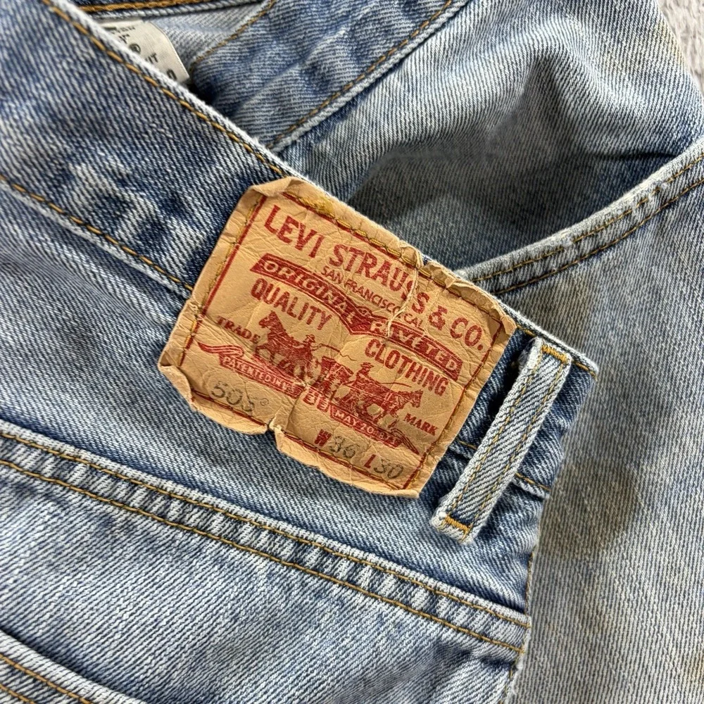 Vintage Levi 505 Jeans Mens 36x30 (Fits 32x28) Regular Heavily‎ Distressed Stain